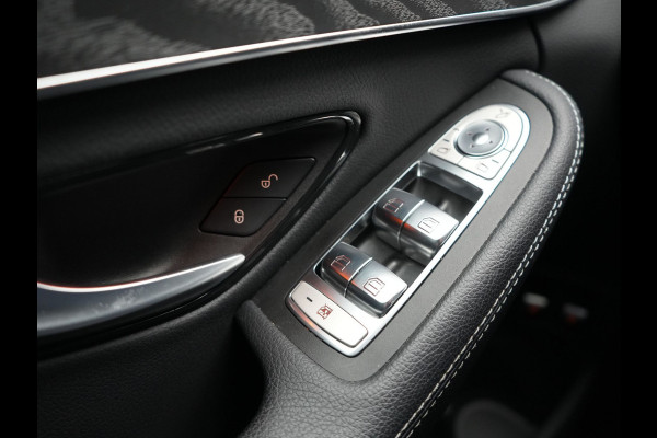 Mercedes-Benz C-Klasse Estate 300 e Business Solution AMG PHEV 320pk | Trekhaak af Fabriek | Adaptive Cruise | Alcantara Sportstoelen Verwarmd | Apple Carplay | Camera | BLIS | 18"L.M | Plug In Hybrid