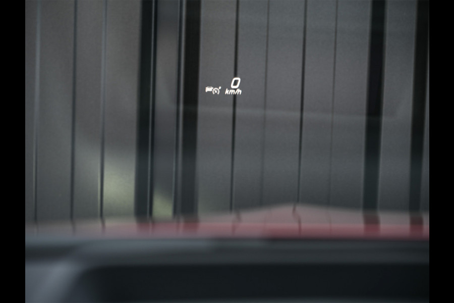 Mercedes-Benz GLA 250 e AMG Line | Facelift | Panoramadak | Memory seats | Ambient verlichting | 20 inch | Burmester audio | Head-up | Carbon | Keyless