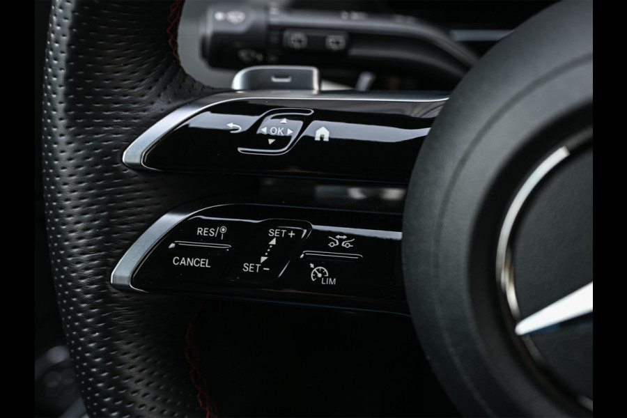 Mercedes-Benz GLA 250 e AMG Line | Facelift | Panoramadak | Memory seats | Ambient verlichting | 20 inch | Burmester audio | Head-up | Carbon | Keyless