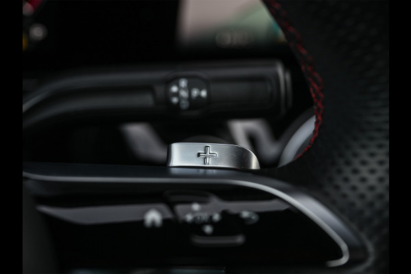 Mercedes-Benz GLA 250 e AMG Line | Facelift | Panoramadak | Memory seats | Ambient verlichting | 20 inch | Burmester audio | Head-up | Carbon | Keyless