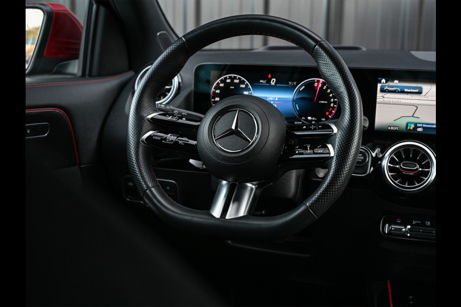 Mercedes-Benz GLA 250 e AMG Line | Facelift | Panoramadak | Memory seats | Ambient verlichting | 20 inch | Burmester audio | Head-up | Carbon | Keyless