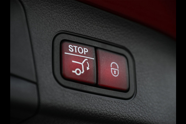 Mercedes-Benz GLA 250 e AMG Line | Facelift | Panoramadak | Memory seats | Ambient verlichting | 20 inch | Burmester audio | Head-up | Carbon | Keyless