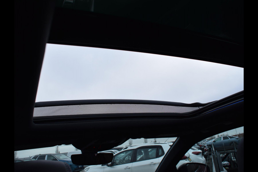 Peugeot 3008 1.6 HYbrid4 300 Première Pack Avantage SCHUIF- KANTELDAK | LEREN BEKLEDING | ACHTERUITRIJCAMERA MET SENSOREN | E.C.C. |
