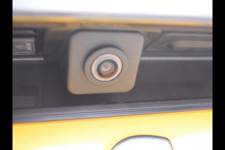 Peugeot 3008 1.6 HYbrid4 300 Première Pack Avantage SCHUIF- KANTELDAK | LEREN BEKLEDING | ACHTERUITRIJCAMERA MET SENSOREN | E.C.C. |