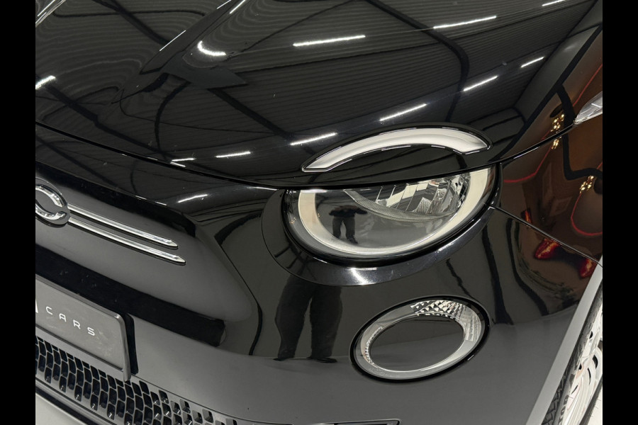 Fiat 500 Action 24 kWh SOH 91% Led Pdc Airco lane Assist Cruise Keyless start Virtual