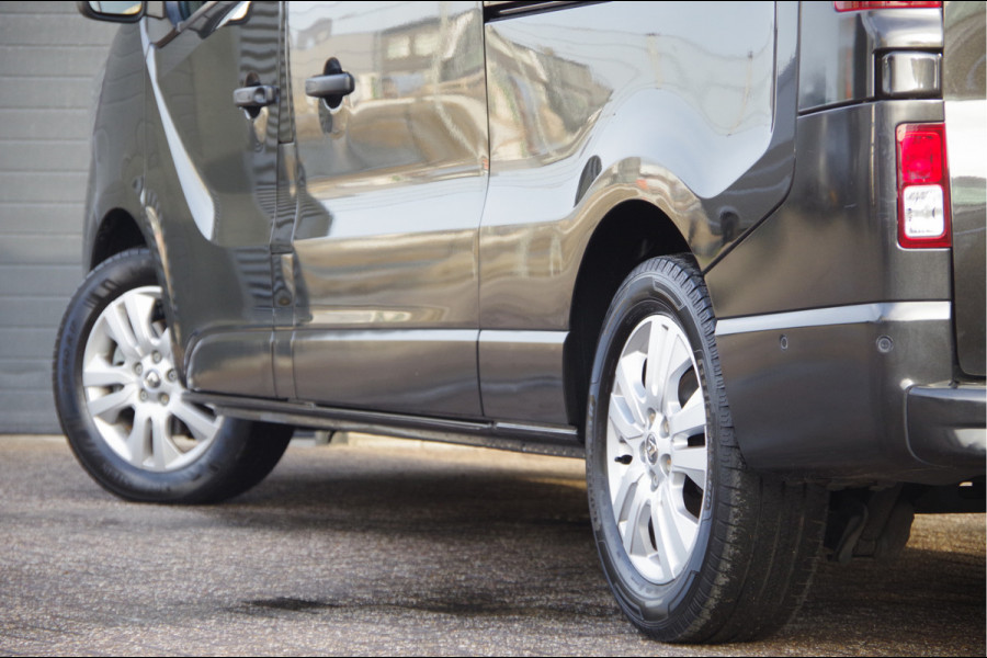 Renault Trafic 2.0 dCi T30 L2 Luxe 150PK AUT. LED, 2X SCHUIFDEUR, TREKHAAK, CLIMA, CAMERA, CRUISE, NAVI, NL AUTO, NAP