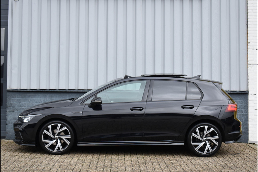 Volkswagen Golf 1.5 eTSI R-Line 150 Pk Pano H/K Navi HUD Camera ACC