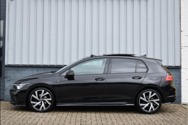 Volkswagen Golf 1.5 eTSI R-Line 150 Pk Pano H/K Navi HUD Camera ACC