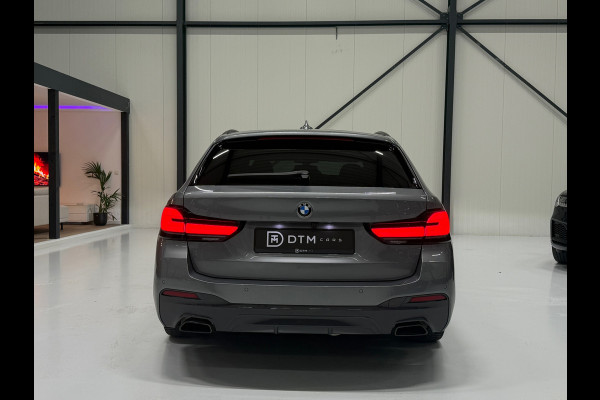 BMW 5 Serie Touring 520i Business Edition Plus M-pakket Hud Navi DAB Carplay Trekhaak Stoelverw. Memory Virtual Matrix ACC