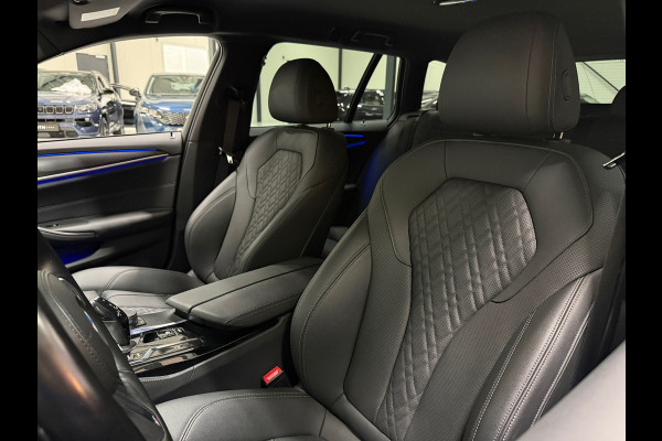 BMW 5 Serie Touring 520i Business Edition Plus M-pakket Hud Navi DAB Carplay Trekhaak Stoelverw. Memory Virtual Matrix ACC