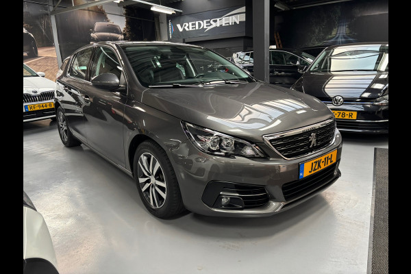 Peugeot 308 1.2 PureTech Allure / Carplay / 130Pk
