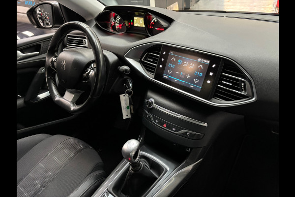 Peugeot 308 1.2 PureTech Allure / Carplay / 130Pk