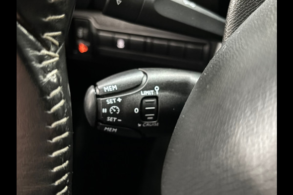Peugeot 308 1.2 PureTech Allure / Carplay / 130Pk