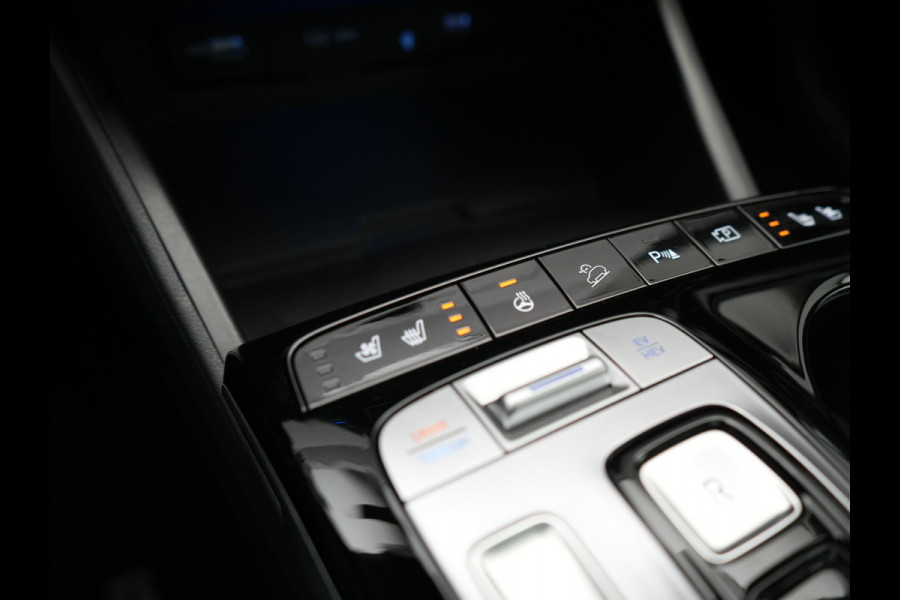 Hyundai Tucson 1.6 T-GDI Premium Sky 4WD Plug In Hybrid 265pk Dealer O.H. PHEV | Panodak | Adaptive Cruise | Camera | Krell Audio | Lederen Sportstoelen Memory & Ventilatie | Stoelen & Stuur Verwarmd | Keyless | Blis | Navigatie | DAB |