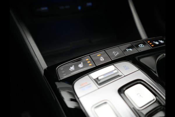 Hyundai Tucson 1.6 T-GDI Premium Sky 4WD Plug In Hybrid 265pk Dealer O.H. PHEV | Panodak | Adaptive Cruise | Camera | Krell Audio | Lederen Sportstoelen Memory & Ventilatie | Stoelen & Stuur Verwarmd | Keyless | Blis | Navigatie | DAB |