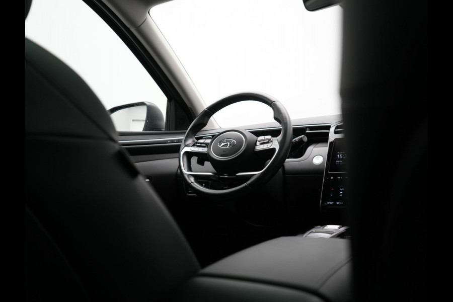 Hyundai Tucson 1.6 T-GDI Premium Sky 4WD Plug In Hybrid 265pk Dealer O.H. PHEV | Panodak | Adaptive Cruise | Camera | Krell Audio | Lederen Sportstoelen Memory & Ventilatie | Stoelen & Stuur Verwarmd | Keyless | Blis | Navigatie | DAB |