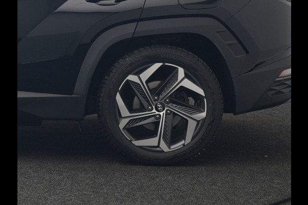 Hyundai Tucson 1.6 T-GDI Premium Sky 4WD Plug In Hybrid 265pk Dealer O.H. PHEV | Panodak | Adaptive Cruise | Camera | Krell Audio | Lederen Sportstoelen Memory & Ventilatie | Stoelen & Stuur Verwarmd | Keyless | Blis | Navigatie | DAB |