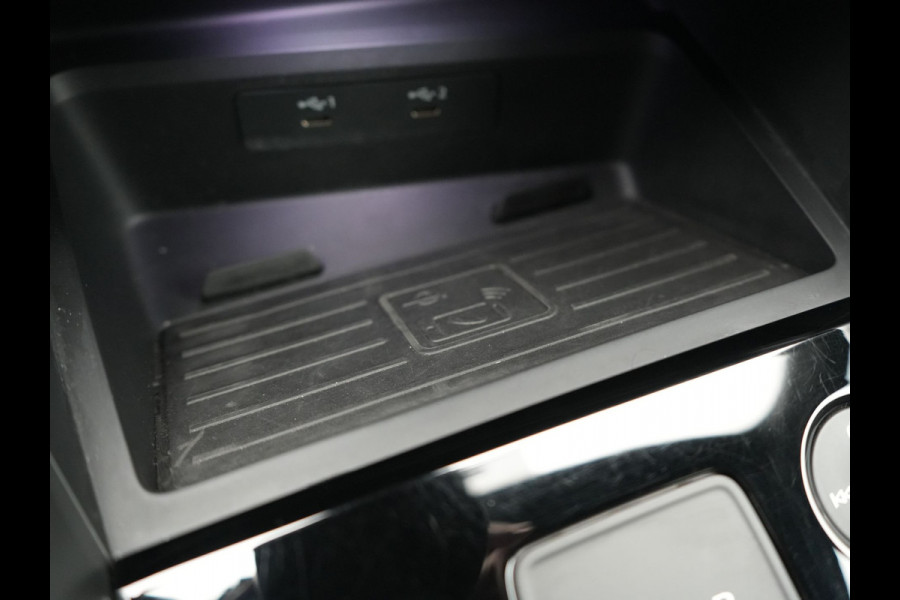 Audi A3 Sportback 40 TFSI e Advanced edition Plug In Hybrid 204pk Dealer O.H. PHEV | Camera | Keyless | Sportstoelen Verwarmd | Sfeerverlichting | Apple Carplay | LED Koplampen | Virtual | Navigatie | DAB |