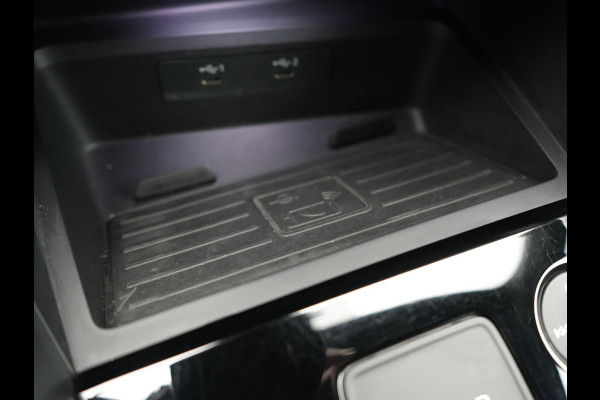 Audi A3 Sportback 40 TFSI e Advanced edition Plug In Hybrid 204pk Dealer O.H. PHEV | Camera | Keyless | Sportstoelen Verwarmd | Sfeerverlichting | Apple Carplay | LED Koplampen | Virtual | Navigatie | DAB |