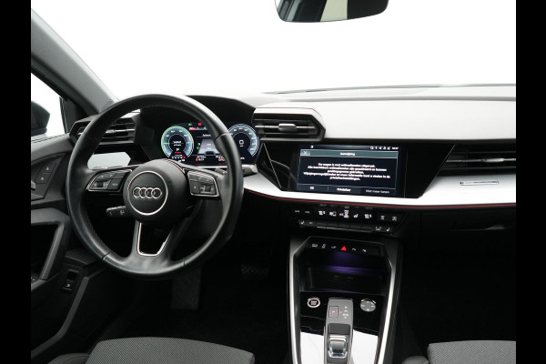 Audi A3 Sportback 40 TFSI e Advanced edition Plug In Hybrid 204pk Dealer O.H. PHEV | Camera | Keyless | Sportstoelen Verwarmd | Sfeerverlichting | Apple Carplay | LED Koplampen | Virtual | Navigatie | DAB |