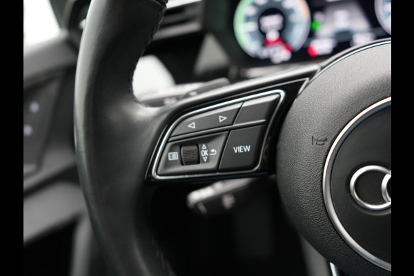 Audi A3 Sportback 40 TFSI e Advanced edition Plug In Hybrid 204pk Dealer O.H. PHEV | Camera | Keyless | Sportstoelen Verwarmd | Sfeerverlichting | Apple Carplay | LED Koplampen | Virtual | Navigatie | DAB |