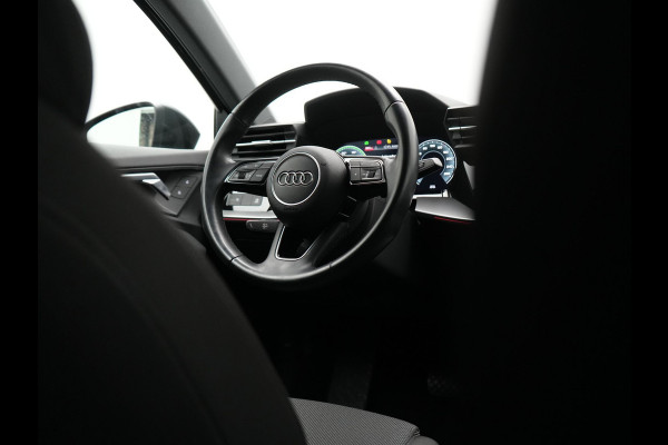 Audi A3 Sportback 40 TFSI e Advanced edition Plug In Hybrid 204pk Dealer O.H. PHEV | Camera | Keyless | Sportstoelen Verwarmd | Sfeerverlichting | Apple Carplay | LED Koplampen | Virtual | Navigatie | DAB |