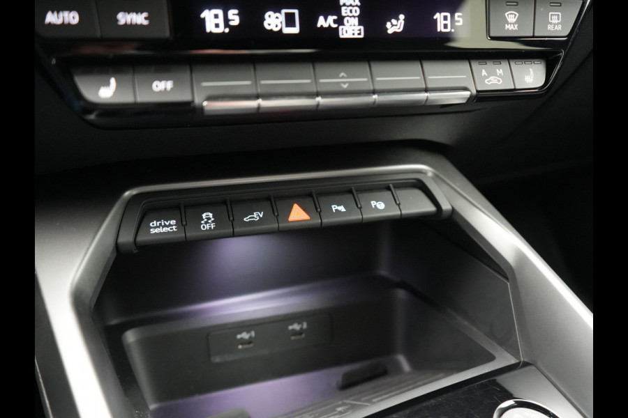 Audi A3 Sportback 40 TFSI e Advanced edition Plug In Hybrid 204pk Dealer O.H. PHEV | Camera | Keyless | Sportstoelen Verwarmd | Sfeerverlichting | Apple Carplay | LED Koplampen | Virtual | Navigatie | DAB |