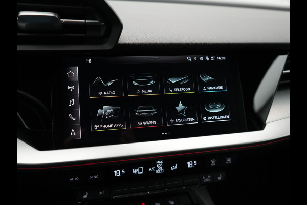 Audi A3 Sportback 40 TFSI e Advanced edition Plug In Hybrid 204pk Dealer O.H. PHEV | Camera | Keyless | Sportstoelen Verwarmd | Sfeerverlichting | Apple Carplay | LED Koplampen | Virtual | Navigatie | DAB |