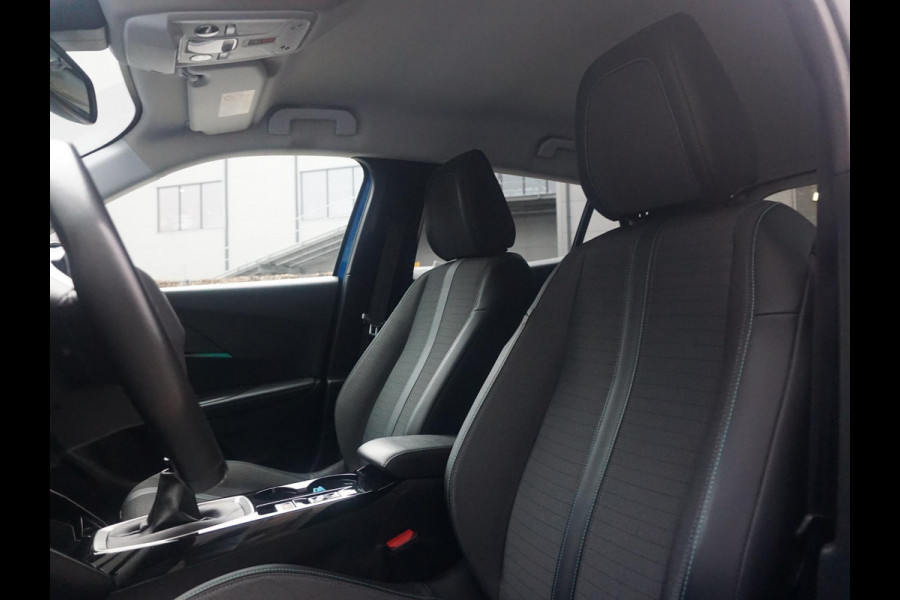 Peugeot 2008 1.2 PureTech Allure Pack All seasonbanden