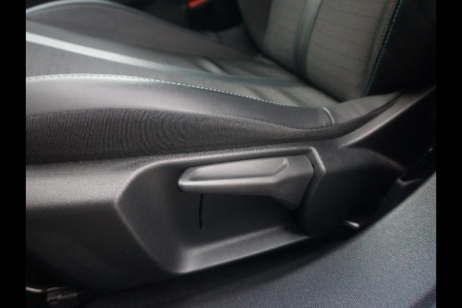 Peugeot 2008 1.2 PureTech Allure Pack All seasonbanden