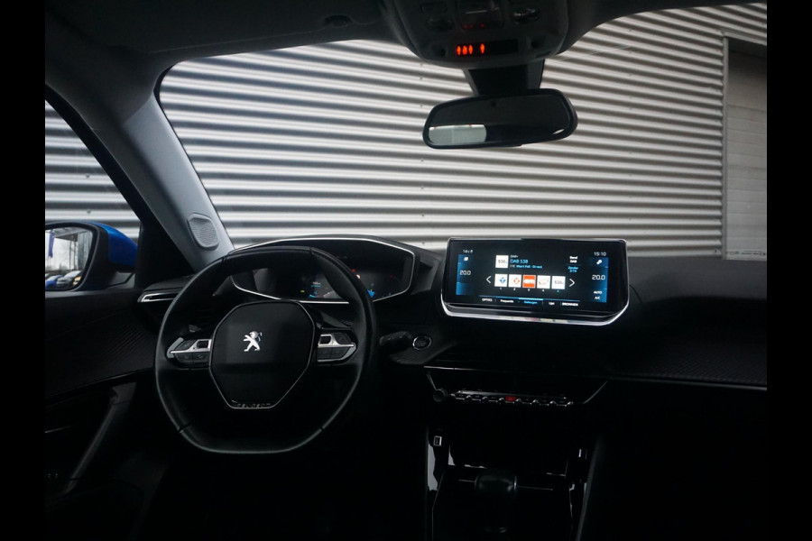 Peugeot 2008 1.2 PureTech Allure Pack All seasonbanden