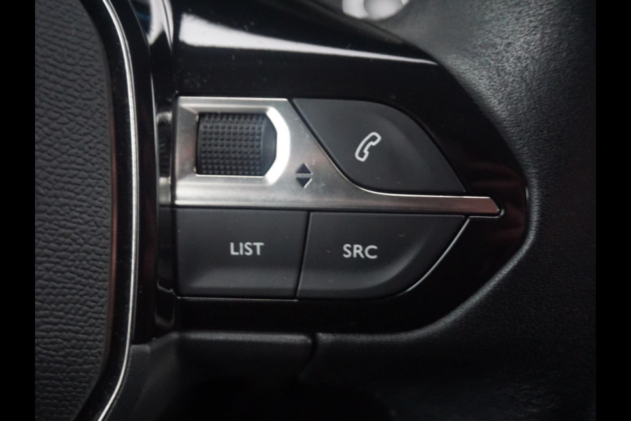 Peugeot 2008 1.2 PureTech Allure Pack All seasonbanden