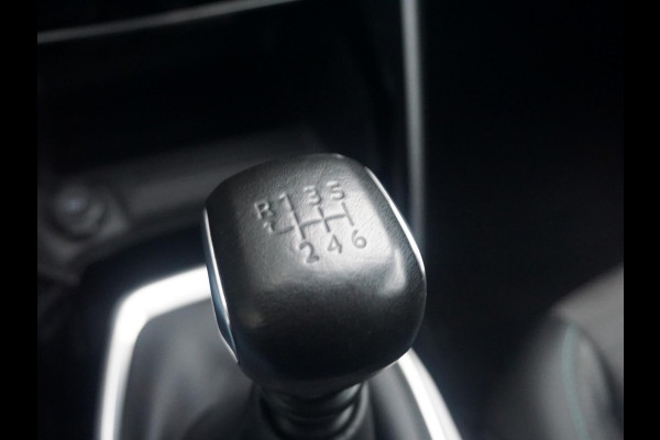 Peugeot 2008 1.2 PureTech Allure Pack All seasonbanden