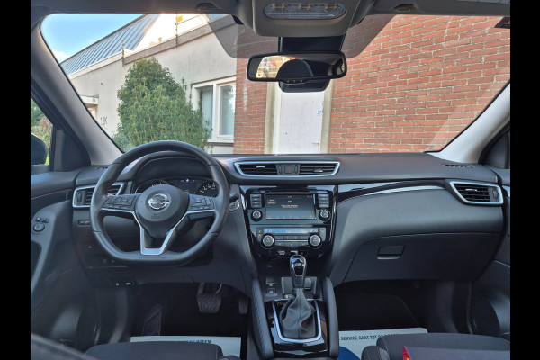 Nissan QASHQAI 1.3 DIG-T N-Connecta DCT-7 Pano, Navi, Camera,