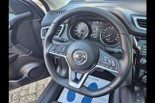 Nissan QASHQAI 1.3 DIG-T N-Connecta DCT-7 Pano, Navi, Camera,