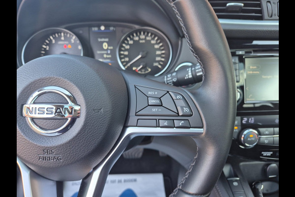 Nissan QASHQAI 1.3 DIG-T N-Connecta DCT-7 Pano, Navi, Camera,