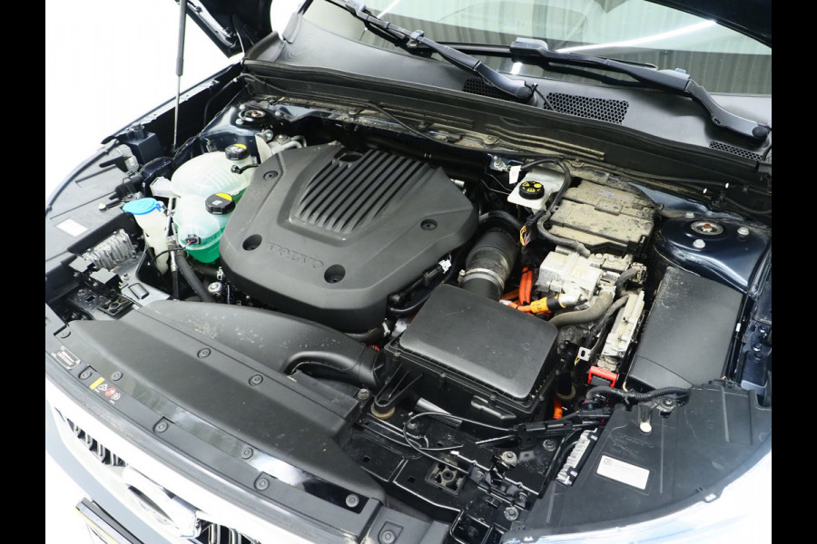 Volvo XC40 1.5 T5 Recharge Inscription | Styling Kit | Panoramadak | Pilot Assist | Harman/Kardon | Leder | Keyless | 360