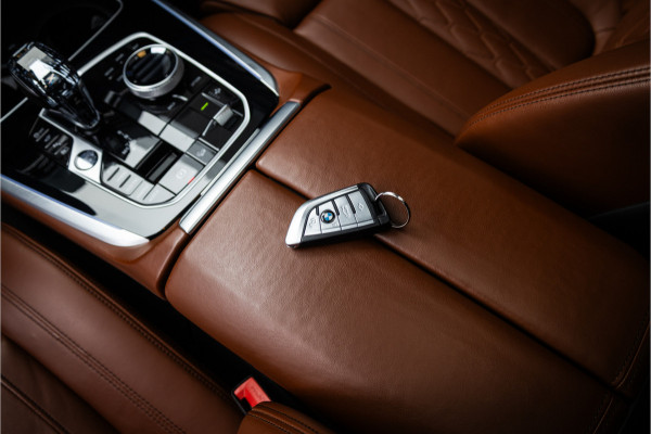 BMW X5 xDrive45e High Executive - M Sport | Panorama | Laser | Luchtvering | Swarovski | 360 Camera