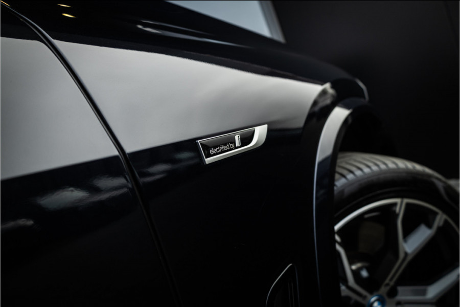 BMW X5 xDrive45e High Executive - M Sport | Panorama | Laser | Luchtvering | Swarovski | 360 Camera