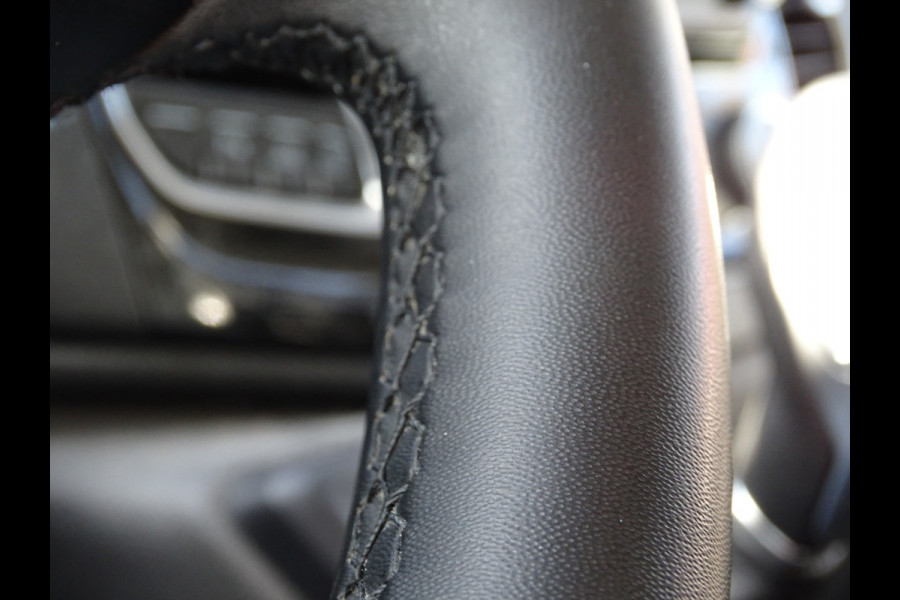 Ford Transit Custom 2.0 TDCI L1H1 Limited Automaat