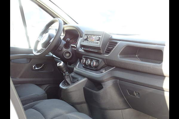 Nissan Primastar 2.0 dCi L2H1 Acenta