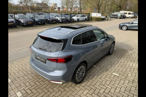 BMW 2 Serie Active Tourer 225e xDrive 245 Pk / Navi / Panoramadak / Climate / Cruise / Camera / Harman Kardon / Voll Leder.