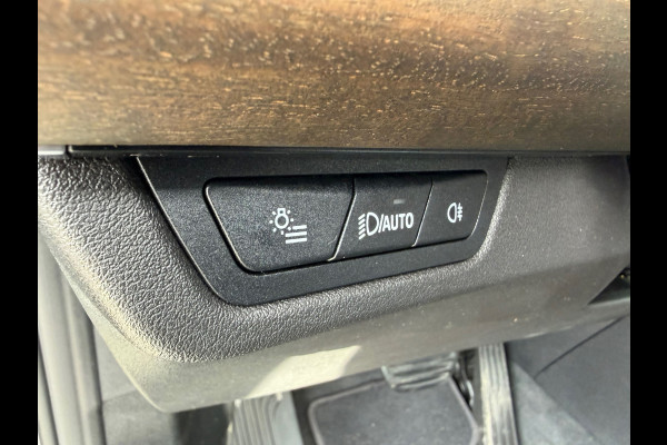 BMW 2 Serie Active Tourer 225e xDrive 245 Pk / Navi / Panoramadak / Climate / Cruise / Camera / Harman Kardon / Voll Leder.