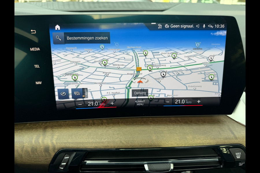 BMW 2 Serie Active Tourer 225e xDrive 245 Pk / Navi / Panoramadak / Climate / Cruise / Camera / Harman Kardon / Voll Leder.