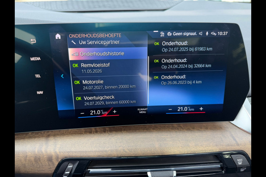 BMW 2 Serie Active Tourer 225e xDrive 245 Pk / Navi / Panoramadak / Climate / Cruise / Camera / Harman Kardon / Voll Leder.