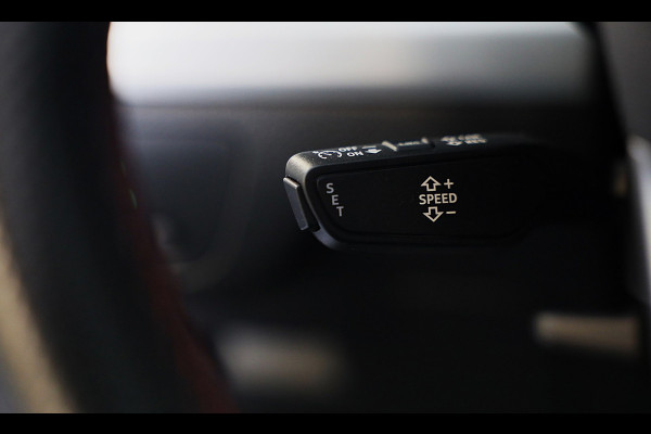 Audi Q5 55 TFSI e Quattro SQ5 Look / Massage / 360 Camera / B & O / Lane Assist / Virtual Cockpit / Open Pano / Led / 22 Inch