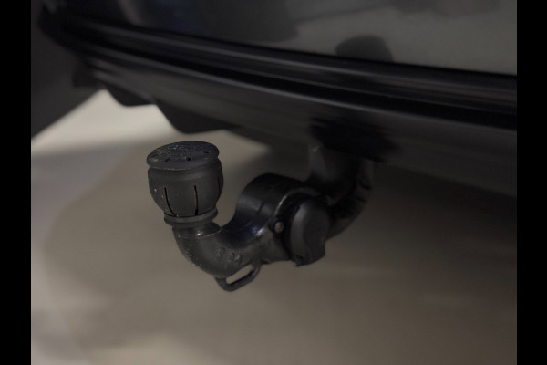 Audi Q3 45 TFSI e 3X S-LINE | LED | TREKHAAK | HYBRIDE