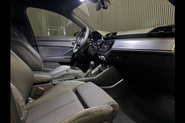 Audi Q3 45 TFSI e 3X S-LINE | LED | TREKHAAK | HYBRIDE