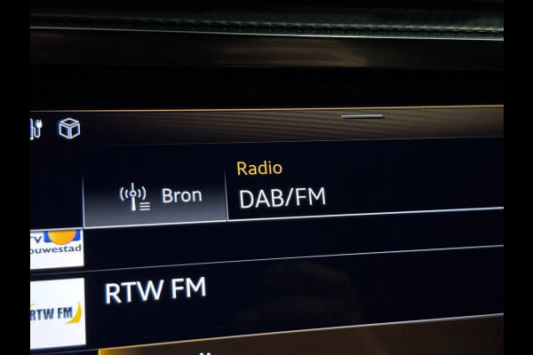 Audi Q3 45 TFSI e 3X S-LINE | LED | TREKHAAK | HYBRIDE