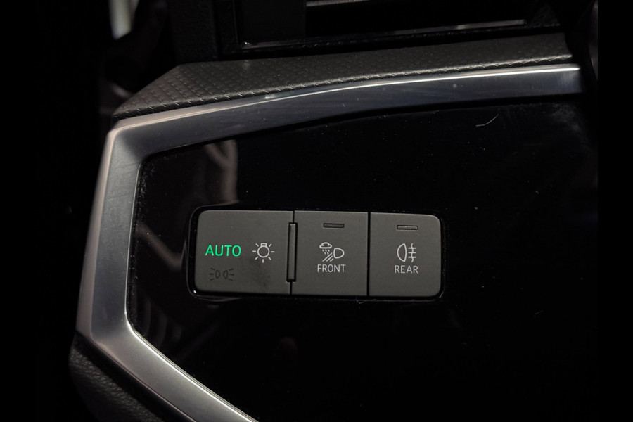 Audi Q3 45 TFSI e 3X S-LINE | LED | TREKHAAK | HYBRIDE